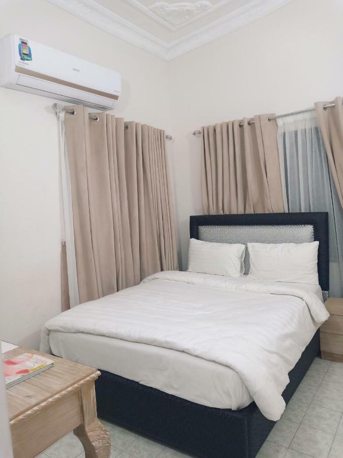 Royal Grace Guest House Islamabad Exterior photo